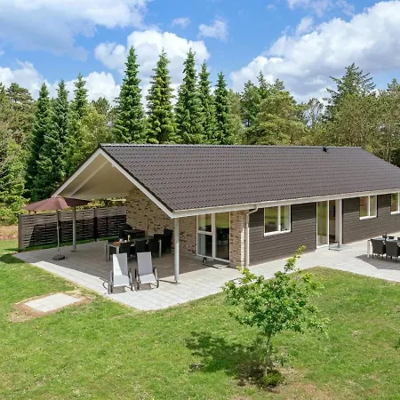 Alona - 250m From The Sea In Ne Jutland By Interhome