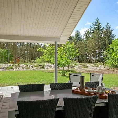 Semesterbostad Alona - 250m From The Sea By Interhome